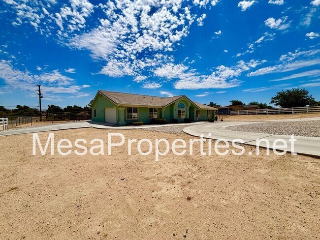 Building Photo - 15185 Osceola Rd