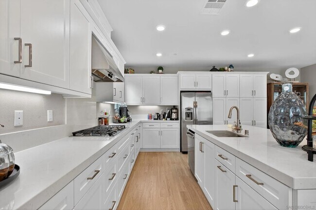 Building Photo - 1733 Artemisia Ct