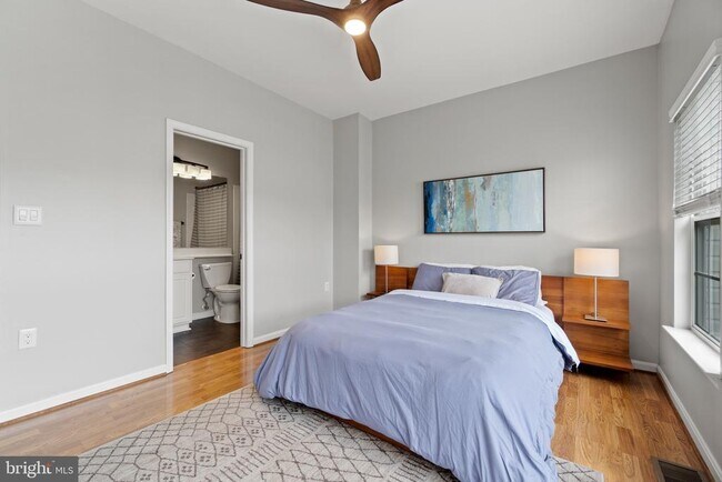 Building Photo - 21796 Kelsey Square