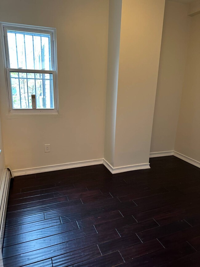 Building Photo - 560 Fountain Ave