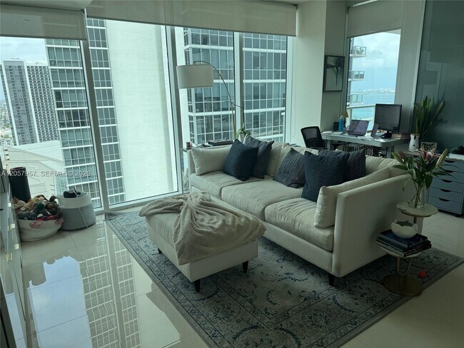 Building Photo - 1040 Biscayne Blvd
