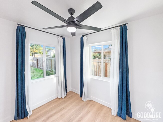 Building Photo - Coastal Charm Meets Modern Living in Beautiful Encinitas