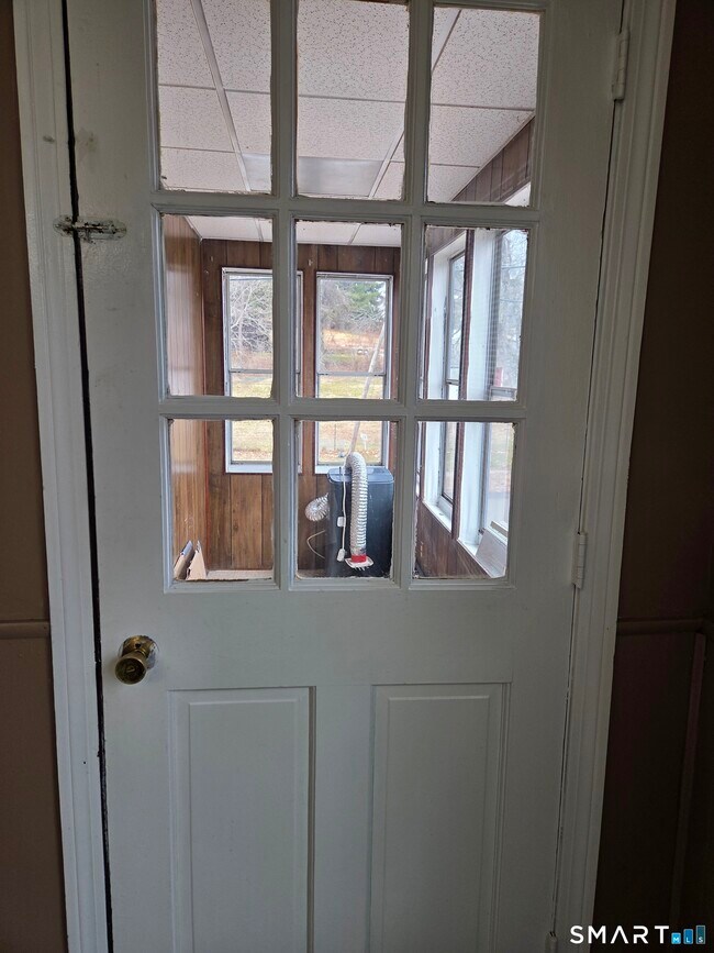 Building Photo - 3 Botsford St