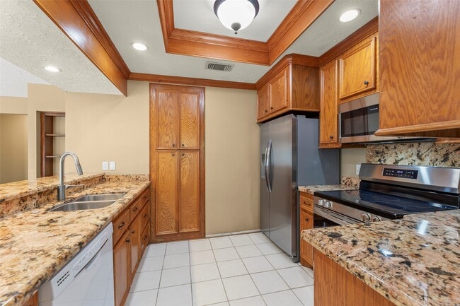 Building Photo - 8307 Autumn Wind Dr