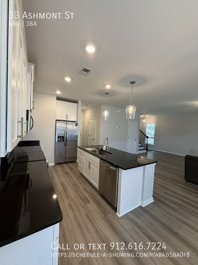 Building Photo - 33 Ashmont St