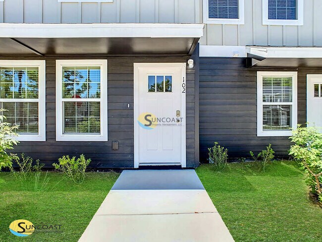 Building Photo - 3821 SW 43rd Ct