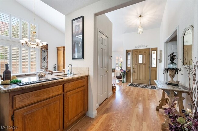 Building Photo - 8628 Highacre Dr