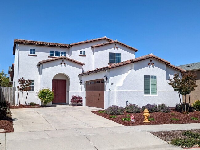 Building Photo - Just reduced! Beautiful home in templeton