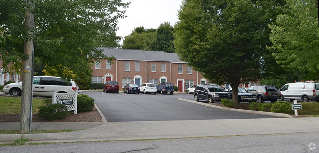 Building Photo - Andrew Alan Court Apartments