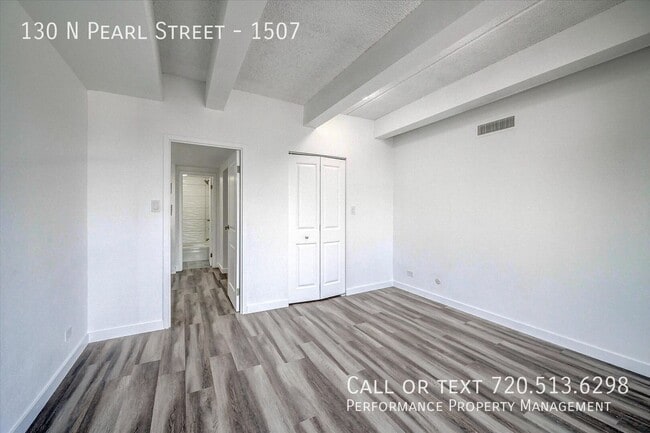 Building Photo - 130 N Pearl St