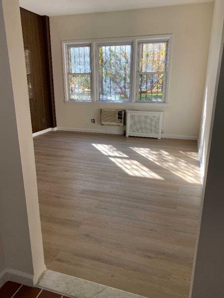 Primary Photo - 47 Marginal St E