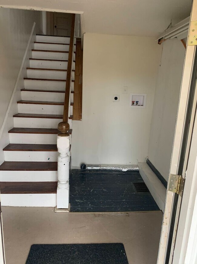 Interior Photo - 69 Mast Rd
