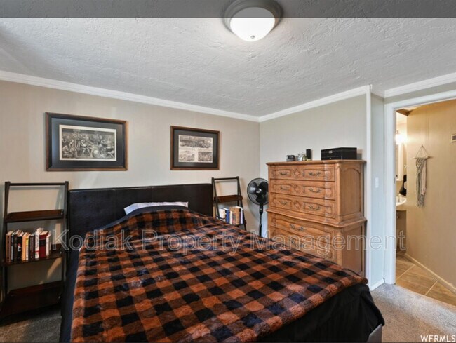Building Photo - 516 E 100 S