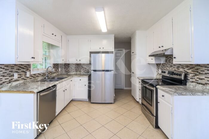 Building Photo - 3692 Cambridge Dr SW