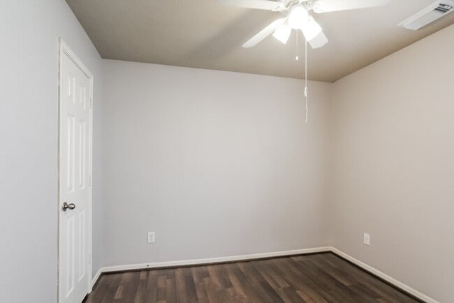 Building Photo - 11303 Northam Dr