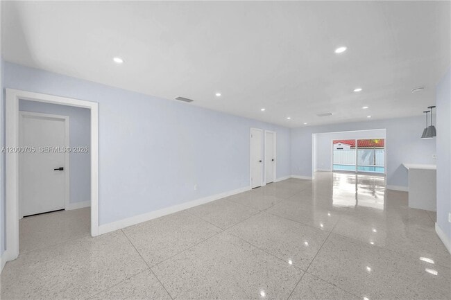 Building Photo - 2311 SW 23rd St