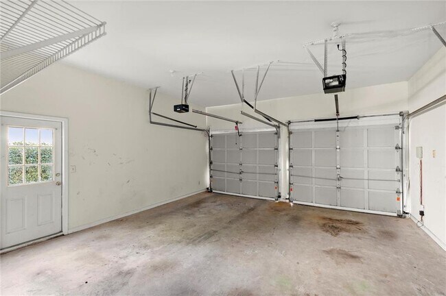 Building Photo - 1440 Grovehurst Dr