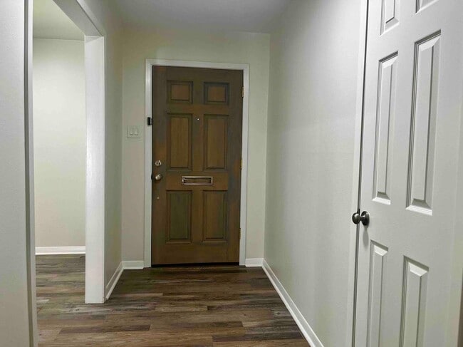 Building Photo - 8106 Mullins Dr