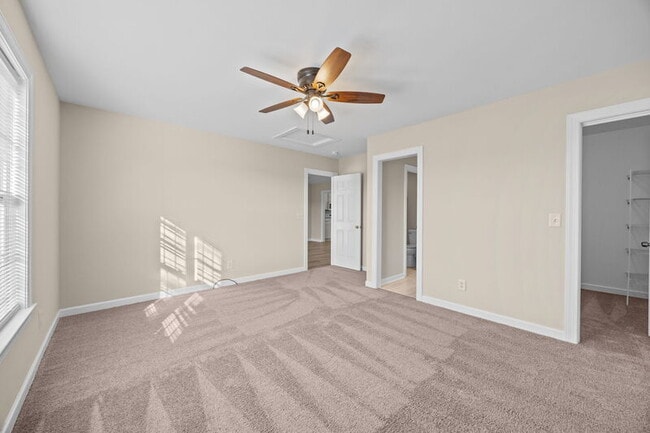 Building Photo - 5110 Deveron St