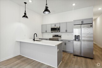 Building Photo - 5 br, 4 bath 4plex - 1809 N 18th ST Unit 1