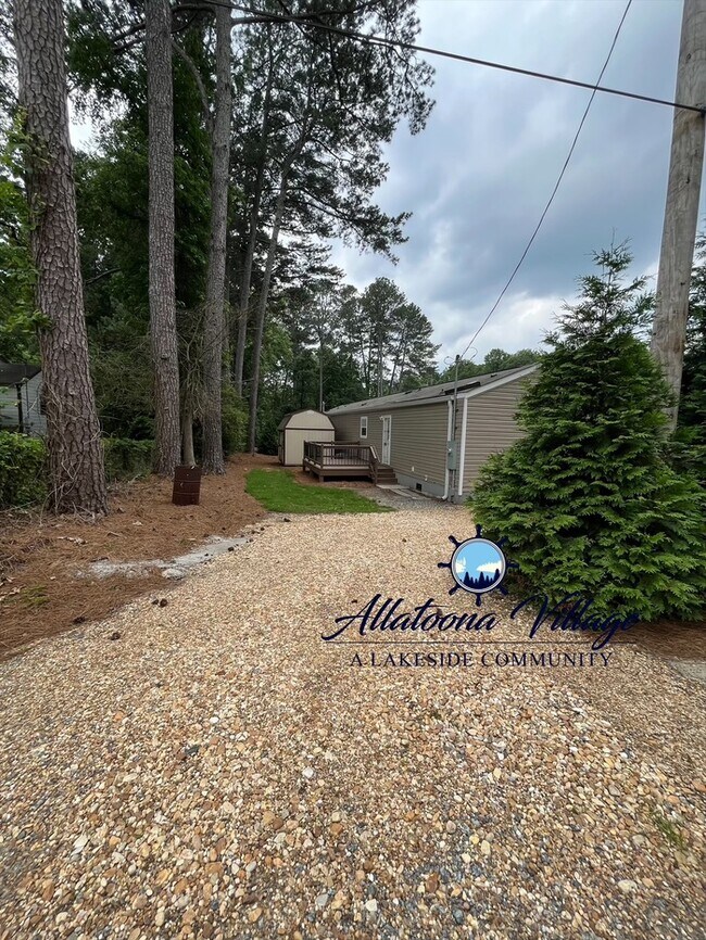 Building Photo - Brand New Home with Lake Access! 3BR/2Bth ...