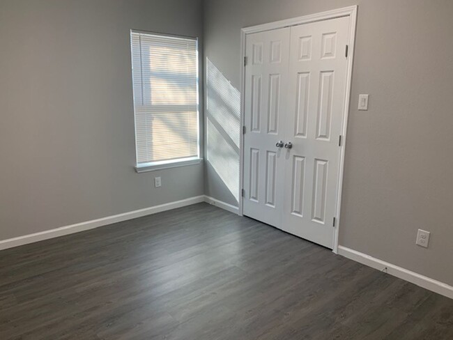 Building Photo - 7503 Novella Dr