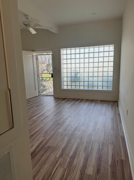 Building Photo - 3012 Castiglione St