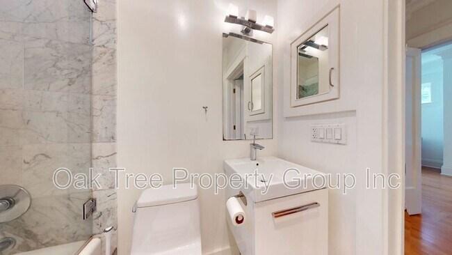 Building Photo - 25 Pleasant St