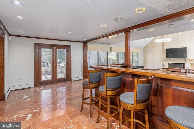 Building Photo - 1322 Commissioners Rd