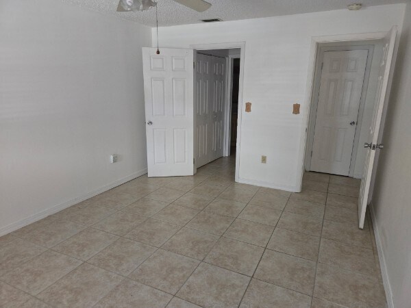Building Photo - 518 Polaris Loop