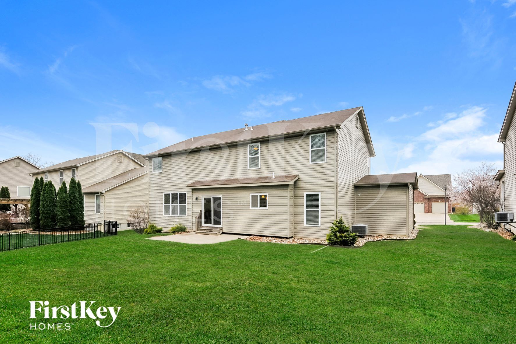 Building Photo - 432 Parkview Manor Ln