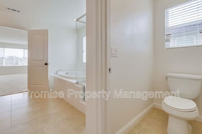 Building Photo - 5514 Lipizzaner Cir