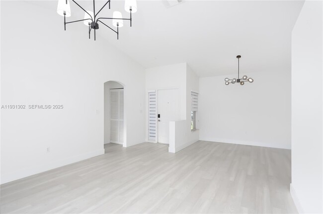 Building Photo - 1901 SW 129th Terrace