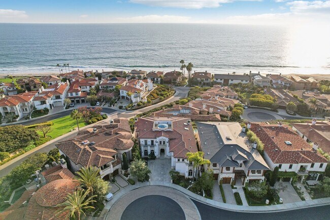 Building Photo - OCEAN VIEW CUSTOM BUILT LUXURY ESTATE