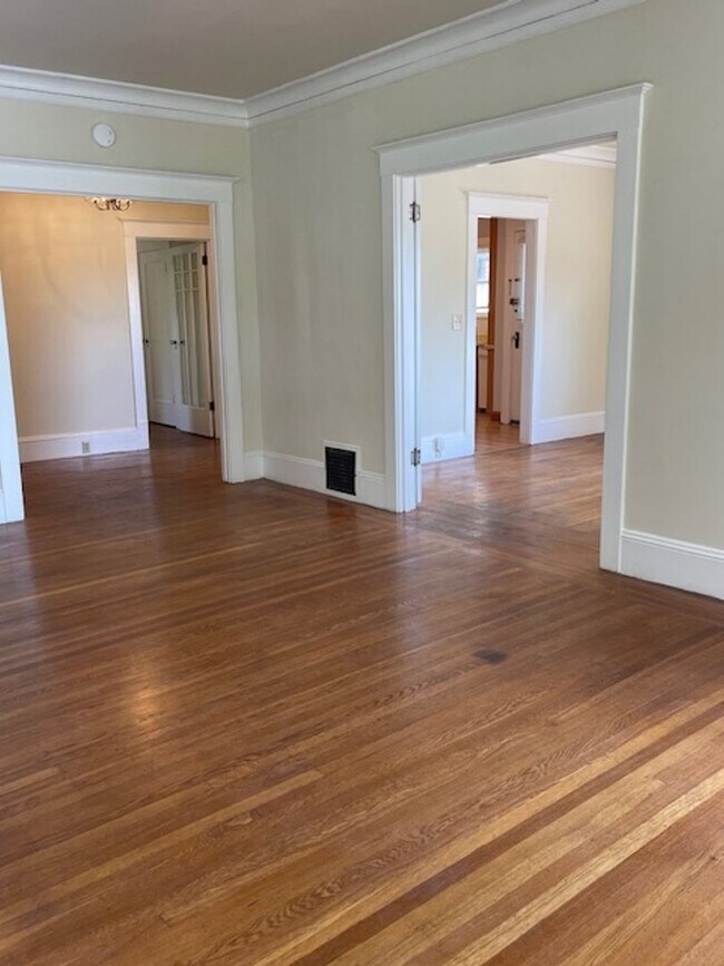 Building Photo - Piedmont Home w/ Large Attic Loft