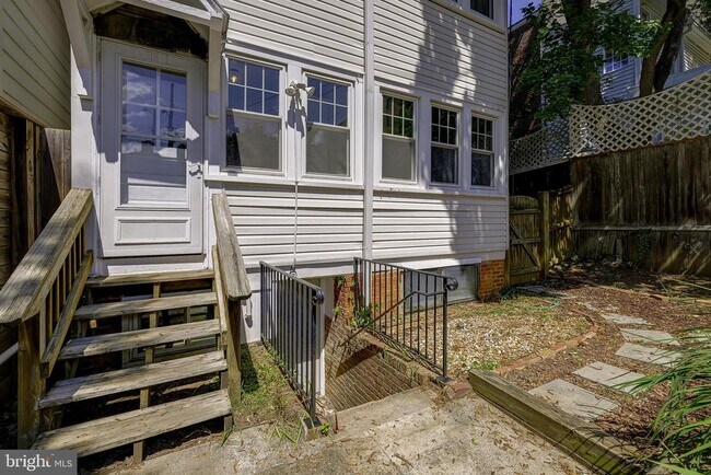 Building Photo - 3712 Garfield St NW