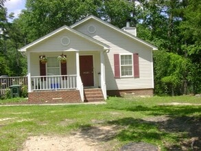 Building Photo - 4029 Hickory St