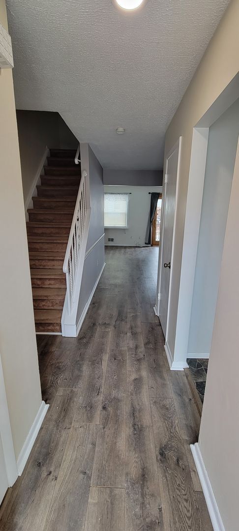 Building Photo - Modern Townhome - Bensalem