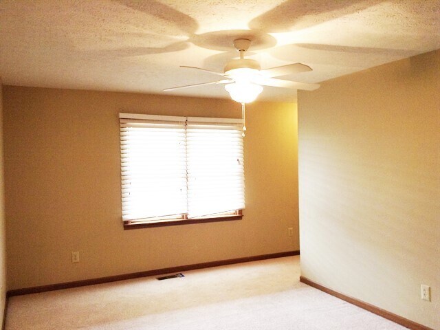 Building Photo - 2620 Childers Dr