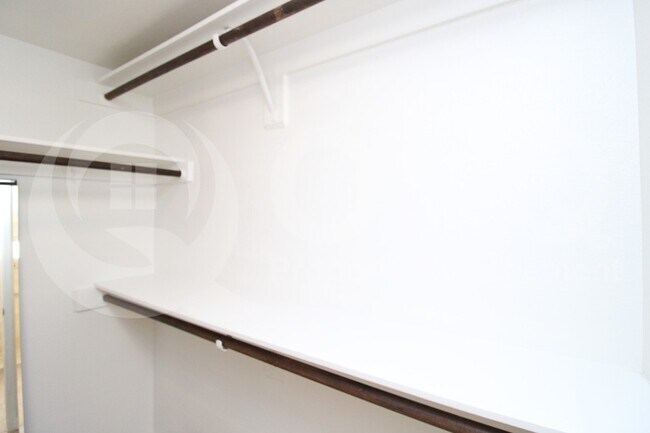 Building Photo - 7702 N Dreamy Draw Dr