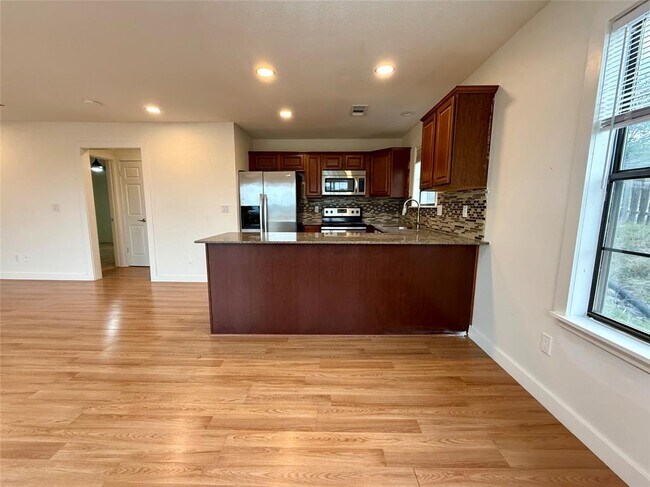 Building Photo - 21003 Boggy Ford Rd