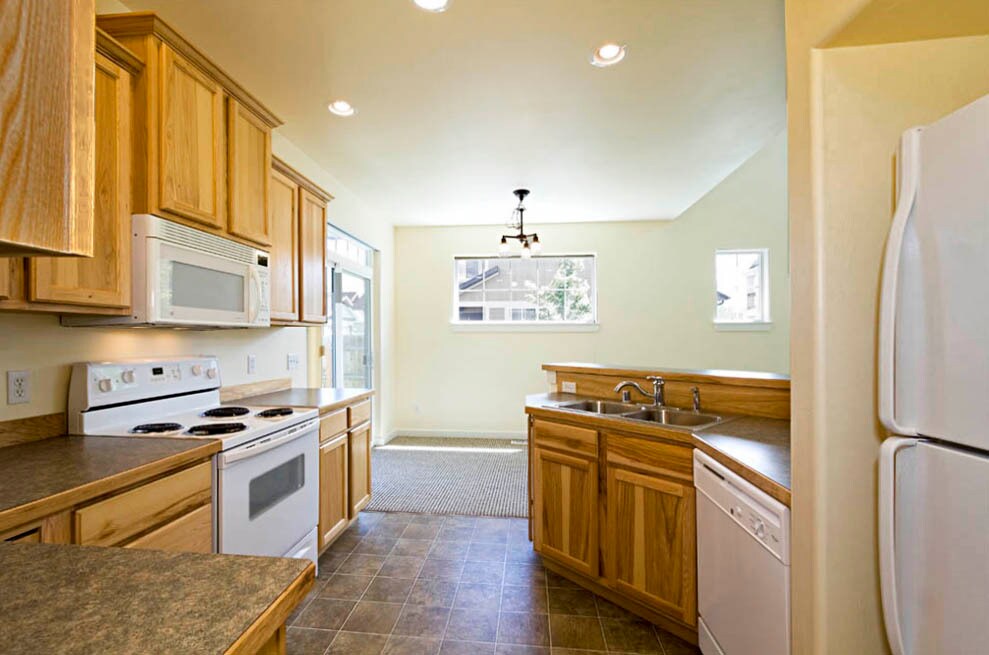 Building Photo - 3892 Equestrian Ln