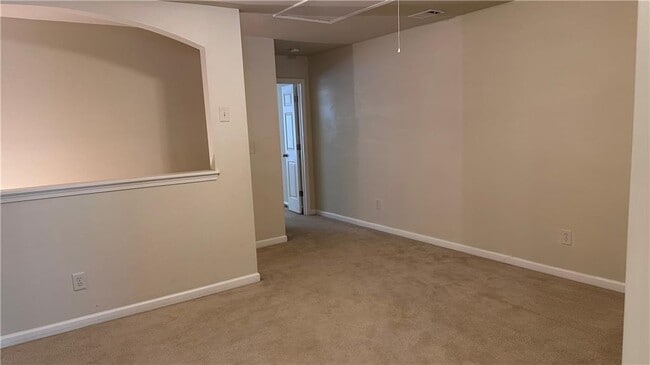 Building Photo - 283 Oakland Hills Way