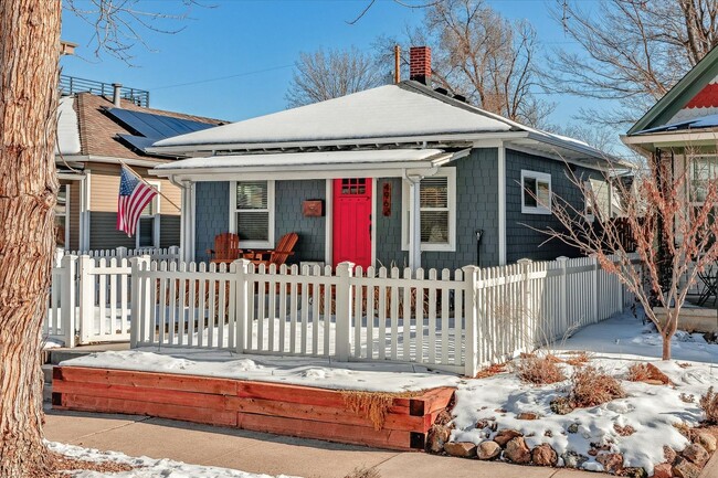 Building Photo - Updated 2BD, 2BA Denver Bungalow with Fenc...