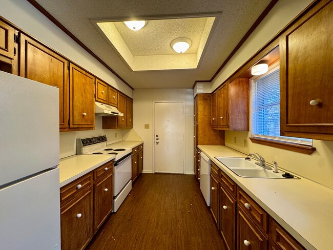 Building Photo - Duplex