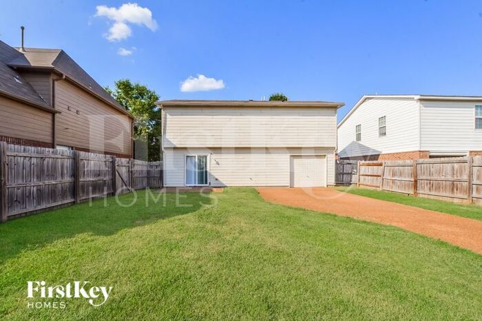 Building Photo - 9963 Chariden Dr