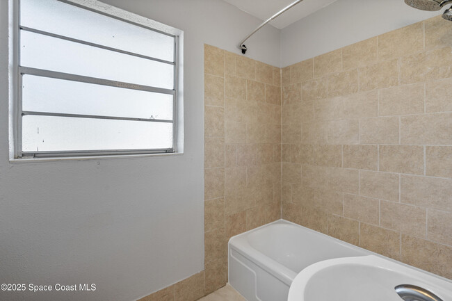 Building Photo - 1281 Alsup Dr
