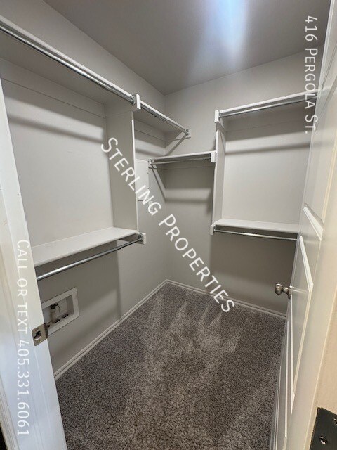 Building Photo - 416 Pergola St