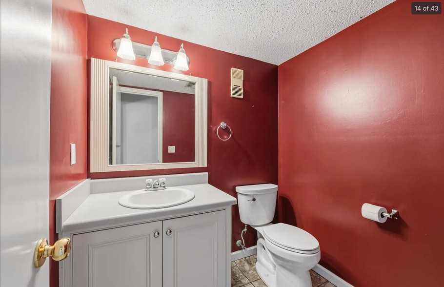 Building Photo - 753 Cahaba Manor Trl