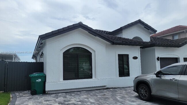 Primary Photo - 5950 SW 157th Pl